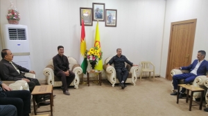 شاندێکی هەرێمی قەرەچووغی YNDK سەردانی ناوچەی مەخمووری PDK دەکات