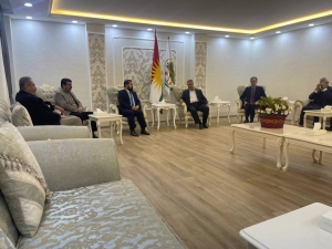 شاندێكی YNDKسەردانی حزبی زه&zwnj;حمه&zwnj;تكێشانی كوردستان دەكات