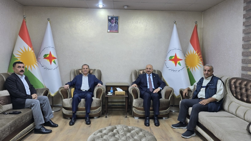 سكرتێری گشتیی YNDK پێشوازى لە نووسەر و شاعیری ناسراوی کورد موحسین ئاوارە دەكات