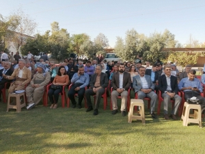 شاندێكی YNDK به&zwnj;شداری رێوڕەسمی ناساندن و دابه&zwnj;شكردنی كتێبی كاروانێك به&zwnj;نێودووكه&zwnj;ڵدا ده&zwnj;كات