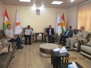 شاندێكی پارتى دیموکراتى گەلانHDP سه&zwnj;ردانی YNDK دەكات
