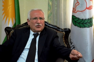سكرتير حزب الوحـدة الديمقراطي الكردي في سوريا (يكيتي) يهنىء غفور مخموري والإتحاد القومي الديمقراطي الكوردستاني