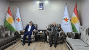 غفور مخموري السكرتير العام لــ YNDK یستقبل السکرتیر العام لعصبة كادحي كوردستان