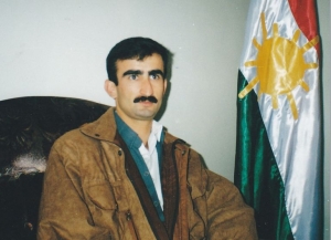 وێستگه&zwnj;كانی ژیان و خه&zwnj;بات و به&zwnj;رخۆدانی شەهید سەربەست مەحموود
