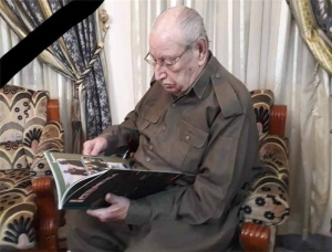 غفور مخموري يعزي عائلة الفقيد المناضل الکبیر (علي سنجاري)