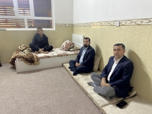 شاندێكی مه&zwnj;كته&zwnj;بی سیاسیی YNDK سەردانى مامۆستا محه&zwnj;مه&zwnj;د تاهیر دەکات